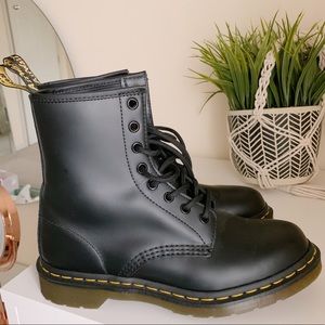 WORN TWICE DR. MARTENS